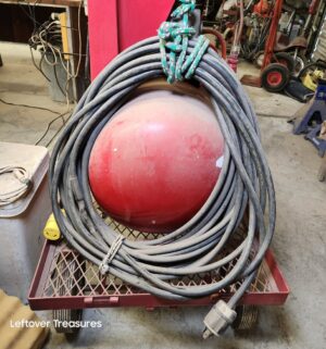 n388- Manchester Industrial Air Compressor w/ cart, power cord, hose - Image 9