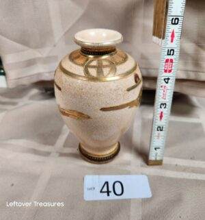o40- Japanese Satsuma style vase - Image 2