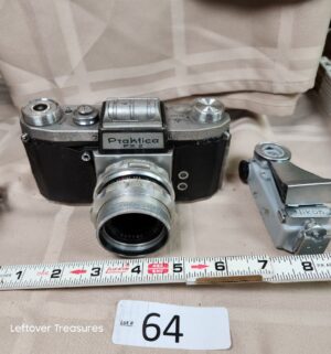o64- German Praktica FX 2 & Nikon BC-class flash unit - Image 1