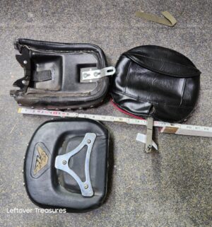 o78- aftermarket passenger sissy bar backrest pads - Image 2