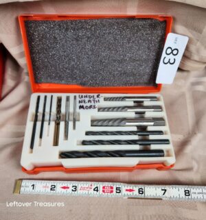 o83- Screw & bolt extractor set - Image 1