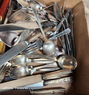 o87- stainless, silverplate flatware - Image 3