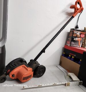 o148- Black & Decker Eletric Edger. Works - Image 3