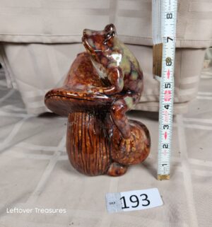 o193- Ceramic Frog On Mushroom - Image 1