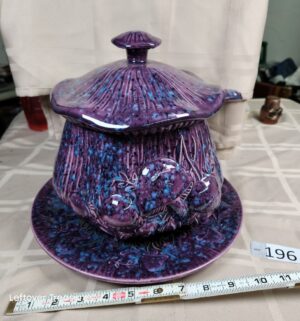 o196- Vintage Arnels Mushroom Soup Tureen - Image 1