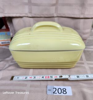 o208- 1940s Hall China refrigerator dish - Image 1