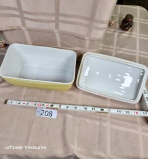 o208- 1940s Hall China refrigerator dish - Image 2