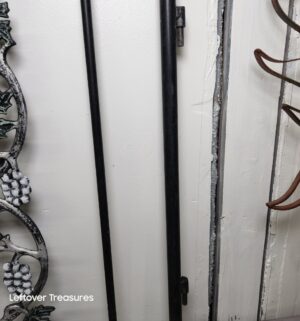 o254- Vintage metal gate - Image 3