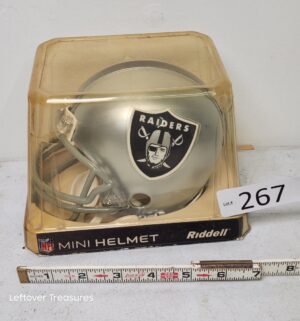 o267- Raiders Mini Helmet. Riddell - Image 1
