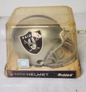 o267- Raiders Mini Helmet. Riddell - Image 2