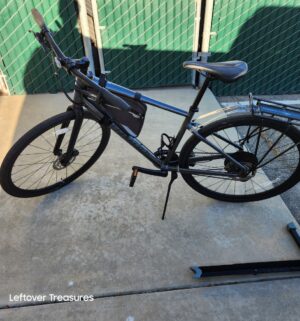 o271- Specialized Sirrus X Bicycle with all tools and accessories - Image 1