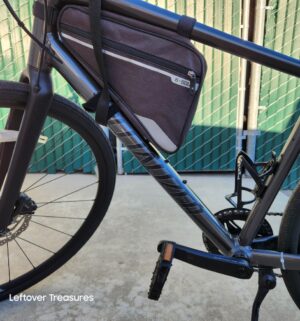 o271- Specialized Sirrus X Bicycle with all tools and accessories - Image 4