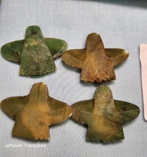 p123- Mexican brooches are crafted from carved presumably jade stone - Image 3