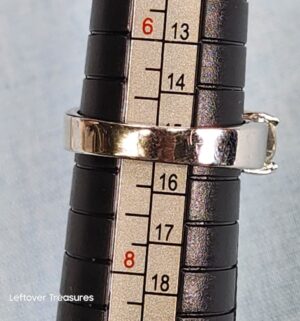 p140- 3 clear stones fashion ring - Image 4