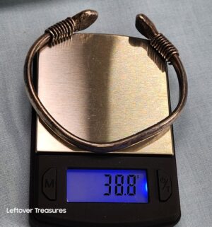 p147- .800+ Silver torque-style bangle. Silver Tested - Image 3