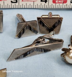 p192- vintage cuff link, tie pin collection - Image 3