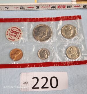 p220- 1971 Uncirulated Mint Set