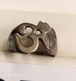 p259- Vintage Sterling Silver Ring
