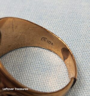p300- 10k Gold Arecibo High School class ring. Gold Acid Tested - Image 3