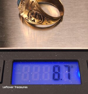p300- 10k Gold Arecibo High School class ring. Gold Acid Tested - Image 4