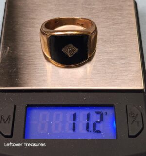 p299- 10k Gold Mens Ring w/ Black Onyx and Tested Diamond. Gold Acid Tested. - Image 3