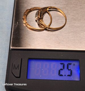 p303- 1940s Art Deco 10k gold wedding set - Image 4