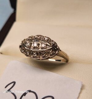 p309- 14k white gold marquise-shaped dinner diamond ring