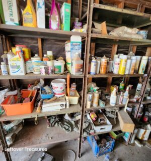 q92- Contents of 2 Shelving Units