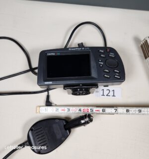 q121- Garmin Street pilot 3 gps