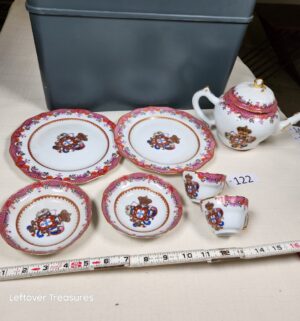 q122- D. Pedro III tea service