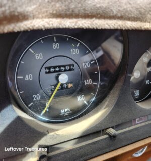 q162- (See video)1972 Mercedes Benz 450 SL. Last Ran Dec. 2025. Clean Title. Project Car - Image 12