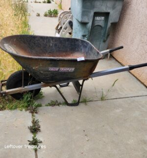 r12- True Temper Wheelbarrow good shape