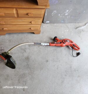 r86- Black & Decker GrassHog XP. Tested/works