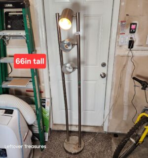 r91- 3 light floor lamp
