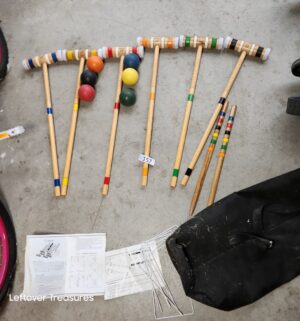 r157- backyard lawn croquet set