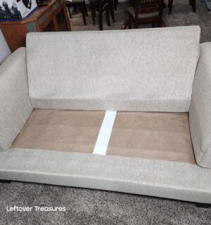 r175- 2 Piece Sofa & Loveseat Set w/ Throw Pillows. Very Clean. Smoke Free/Pet Free Home. 1 Very Small hole seen in cushion - Image 4