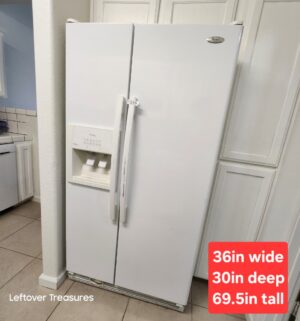r179- Whirlpool Conquest Refrigerator w/ Water/Ice Maker. Tested/works