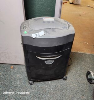 s34- Royal shredder. Tested/works