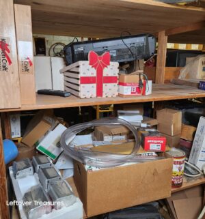 s58- contents of 6 shelves - Image 4