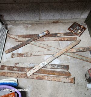 s86- cement stakes
