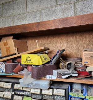 s99- sand paper, products on 2 shelves - Image 3