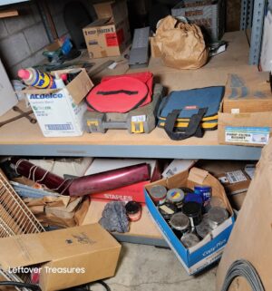 s156- all items on 4 shelves
