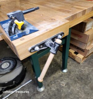 s184- Grizzly T10157 Heavy-Duty Oak Workbench - Image 3