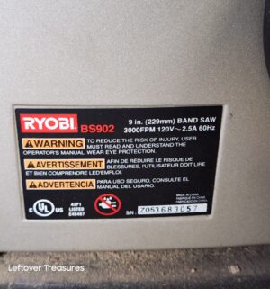 s210- Ryobi 9 in Band saw. Powers on - Image 3