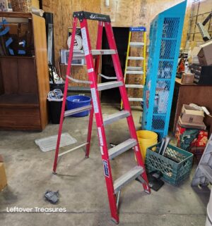 s226- Red Louisville 6ft Ladder