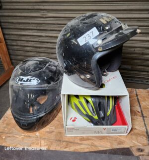 s237- 3 helmets