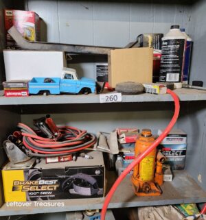 s260- contents of the shelves