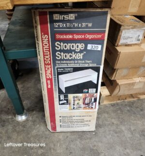 s320- storage locker