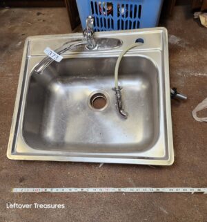 s373- Stainless sink