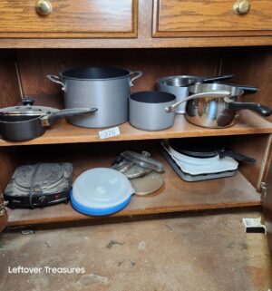 s376- cookware in bottom cabinets